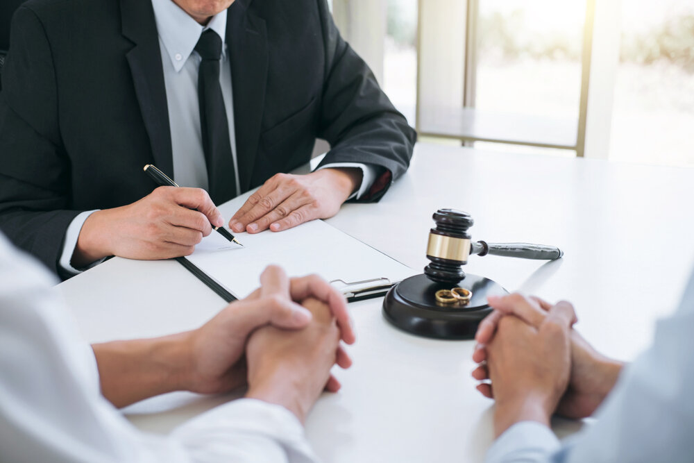Can I Use the Same Lawyer as My Spouse For a Divorce?